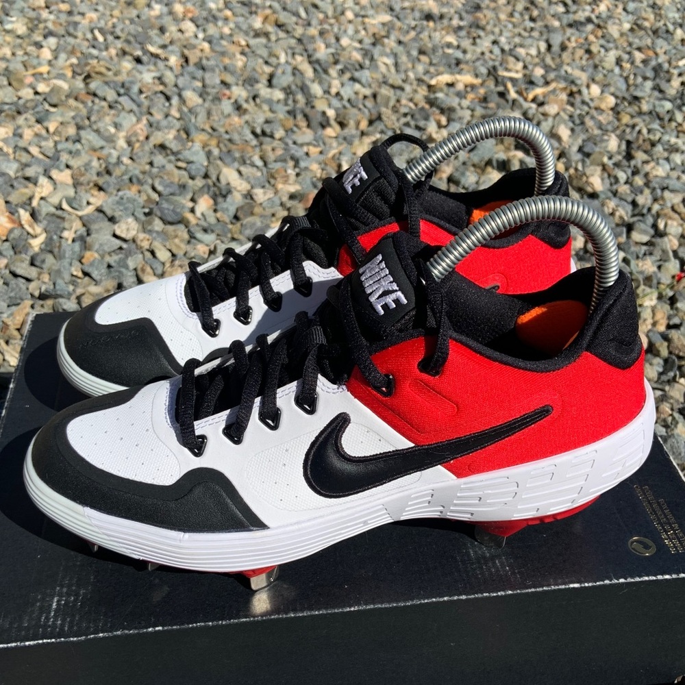SOLD Nike Alpha Huarache Elite 2 Baseball Cleat…